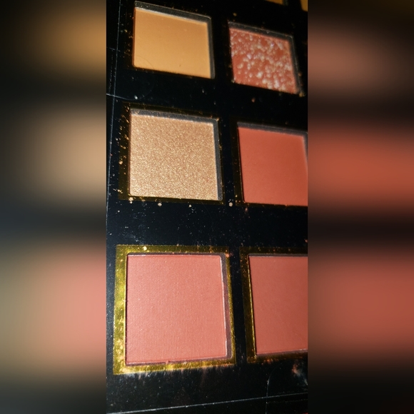 š„Flamin' HOT Cheetos Eyeshadow Palette 12 Shade LIMITED EDITIONš„ - Picture 11 of 15